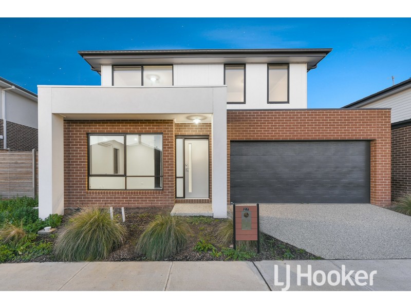 27 Barley Crescent, Clyde North VIC 3978
