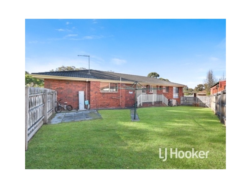 1 Howitt Court, Berwick VIC 3806