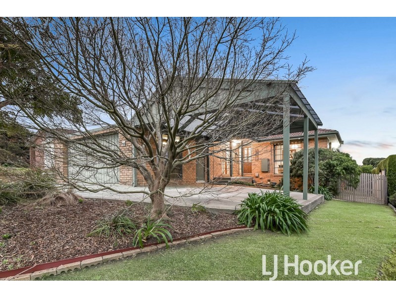 6 Redgum Place, Narre Warren VIC 3805