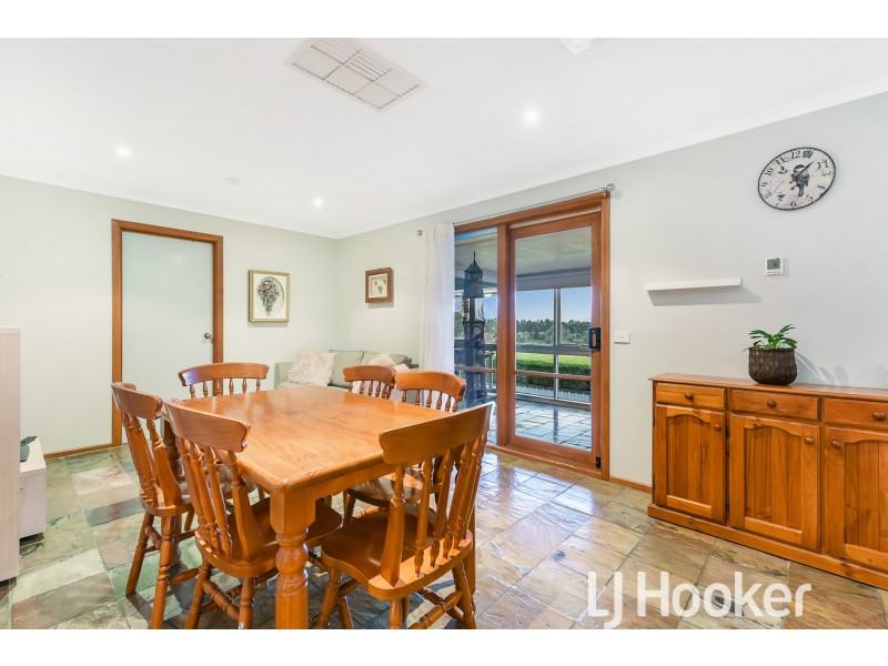 6 Redgum Place, Narre Warren VIC 3805