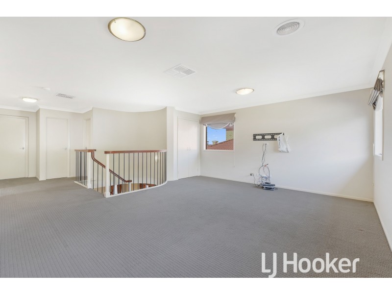 73 Berwick Springs Promenade, Narre Warren VIC 3805