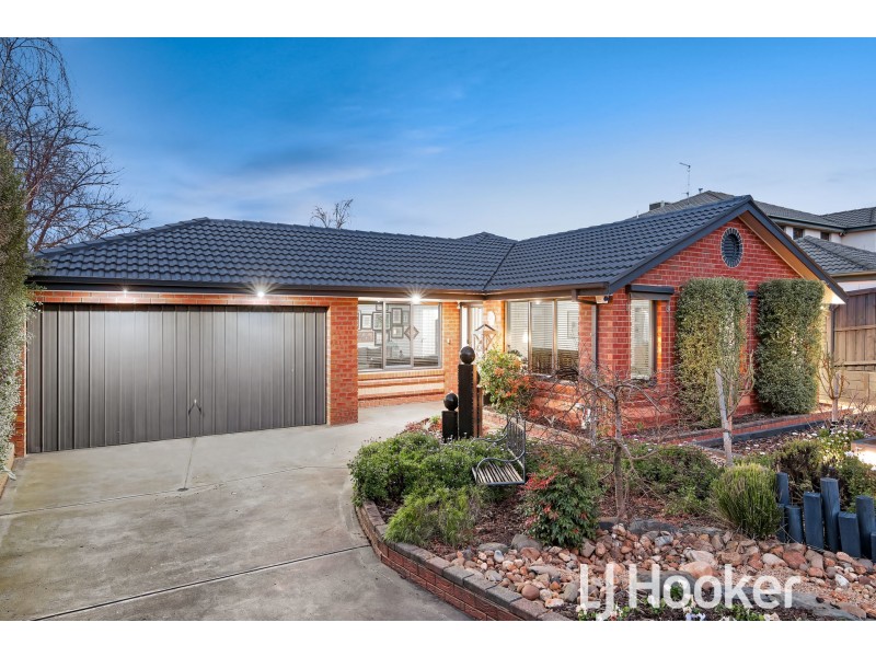 2 Sunbeam Court, Narre Warren South VIC 3805