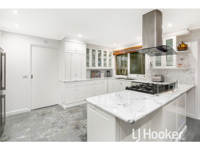 2 Sunbeam Court, Narre Warren South VIC 3805