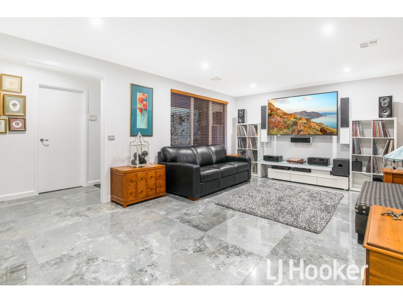 2 Sunbeam Court, Narre Warren South VIC 3805