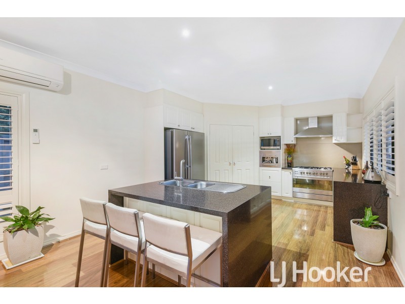 13 Alexia Drive, Berwick VIC 3806