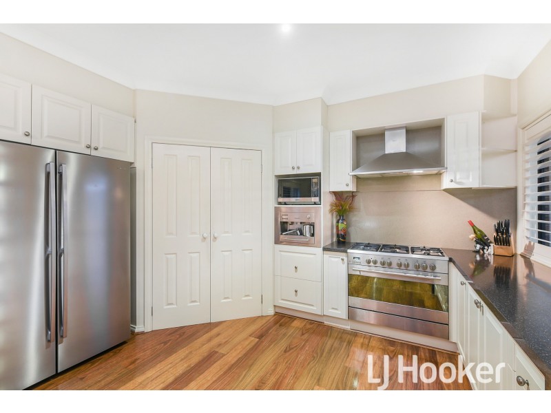 13 Alexia Drive, Berwick VIC 3806