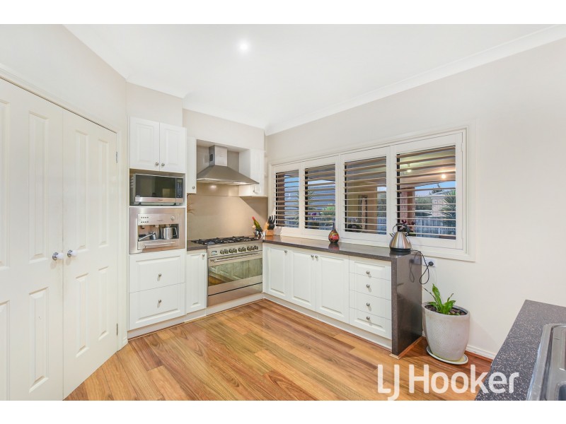 13 Alexia Drive, Berwick VIC 3806