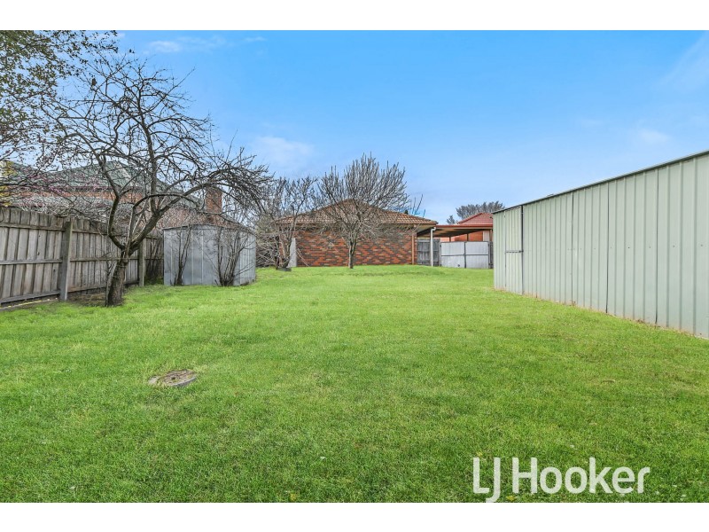 13 Emily Drive, Narre Warren VIC 3805