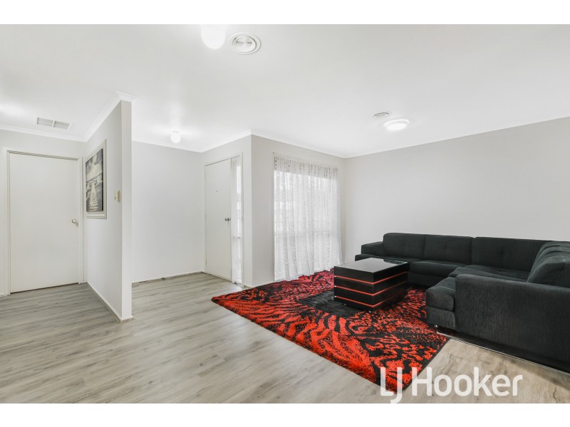 65 Kendall Drive, Narre Warren VIC 3805