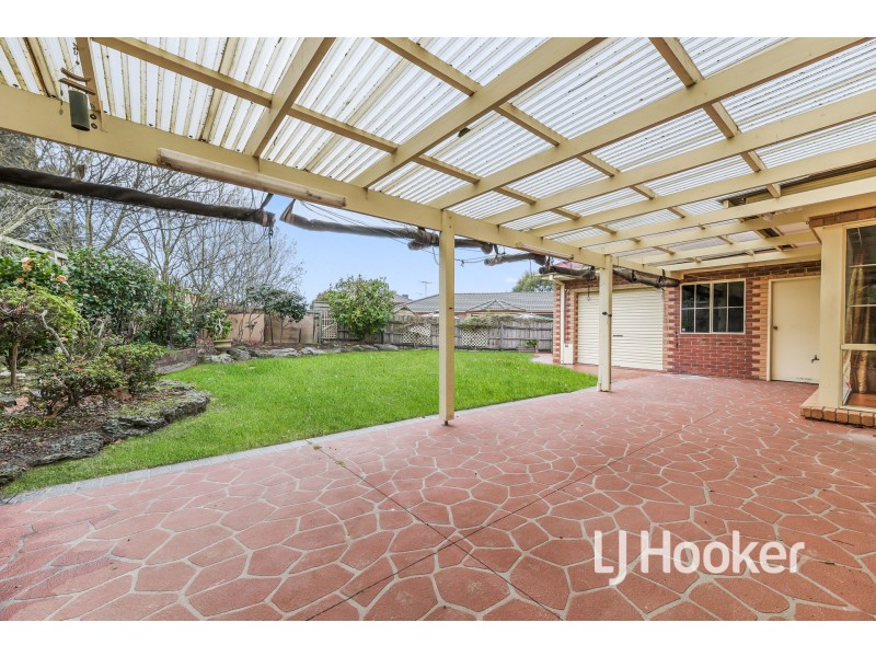 13 Dryden Court, Berwick VIC 3806