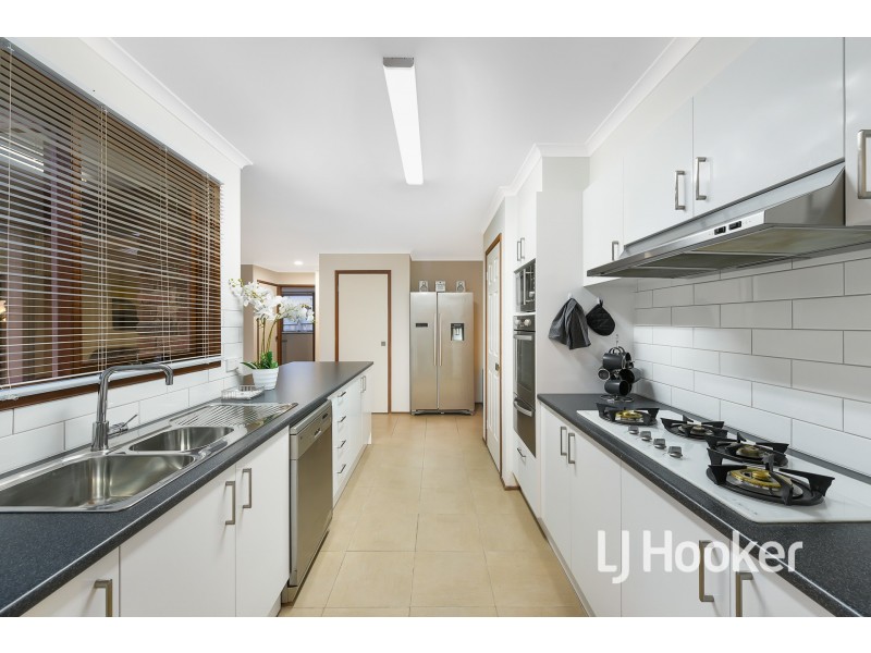 22 Balmain Drive, Berwick VIC 3806