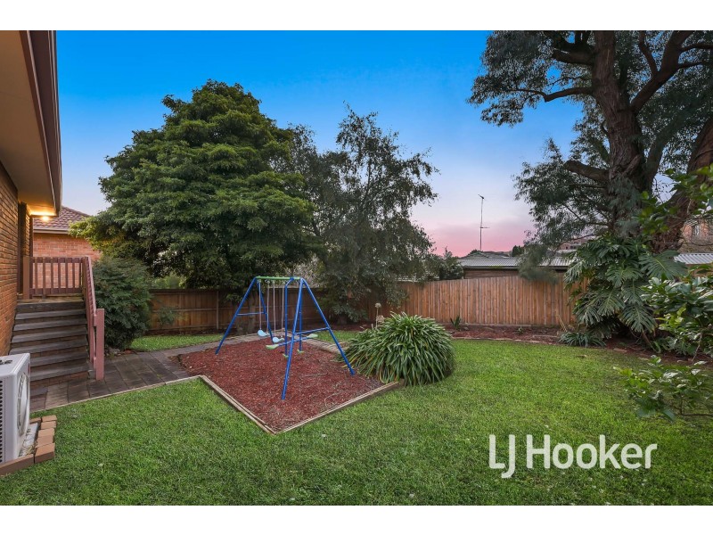 22 Balmain Drive, Berwick VIC 3806