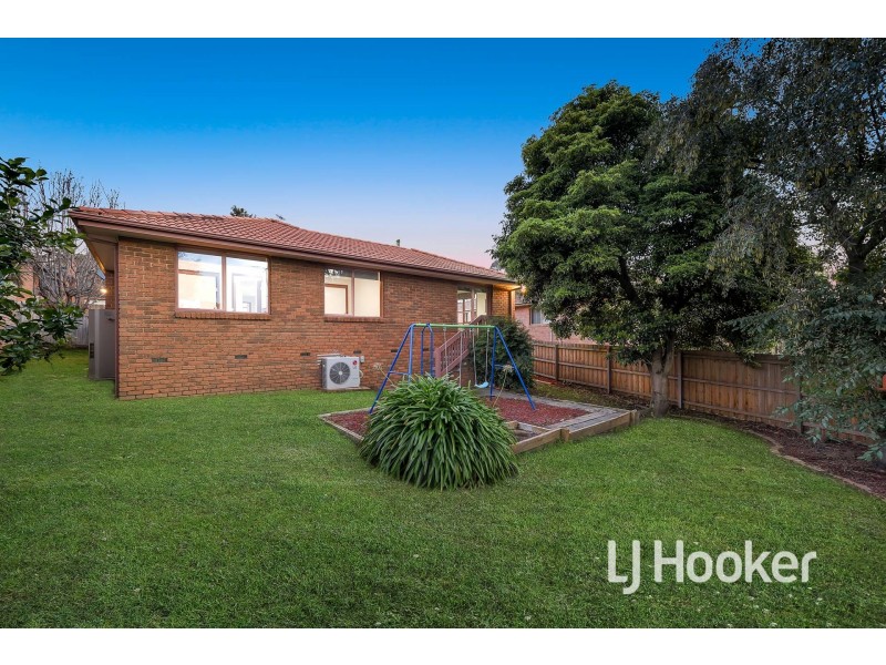 22 Balmain Drive, Berwick VIC 3806