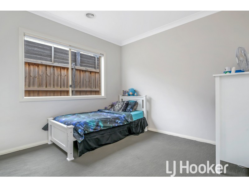 26 Macumba Drive, Clyde North VIC 3978