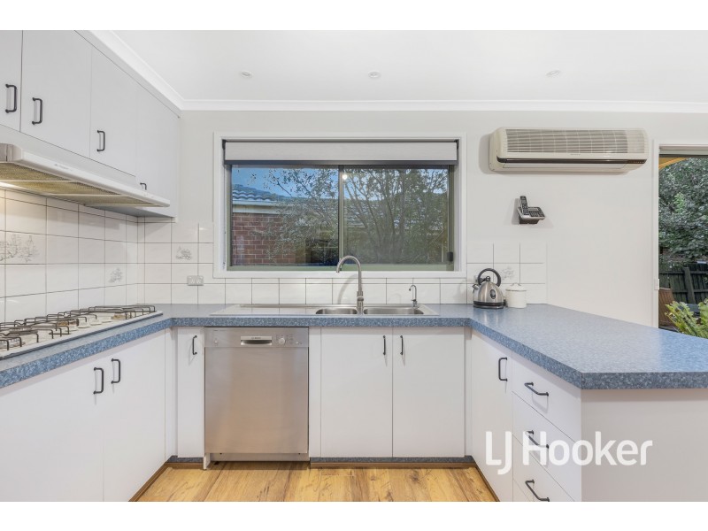 4 Kew Court, Narre Warren VIC 3805