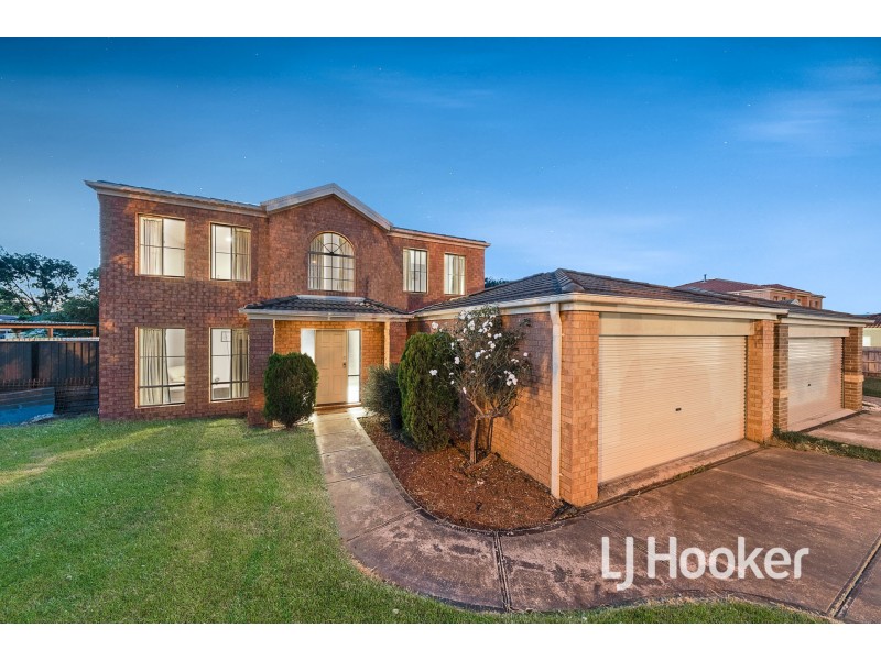 215 Monahans Road, Cranbourne West VIC 3977