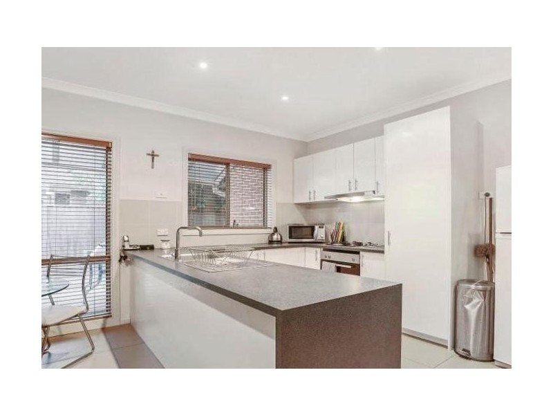 6/42-44 Inglis Road, Berwick VIC 3806