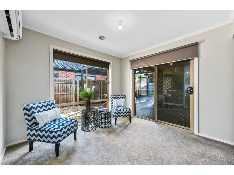 21 Lisburn Way, Berwick VIC 3806