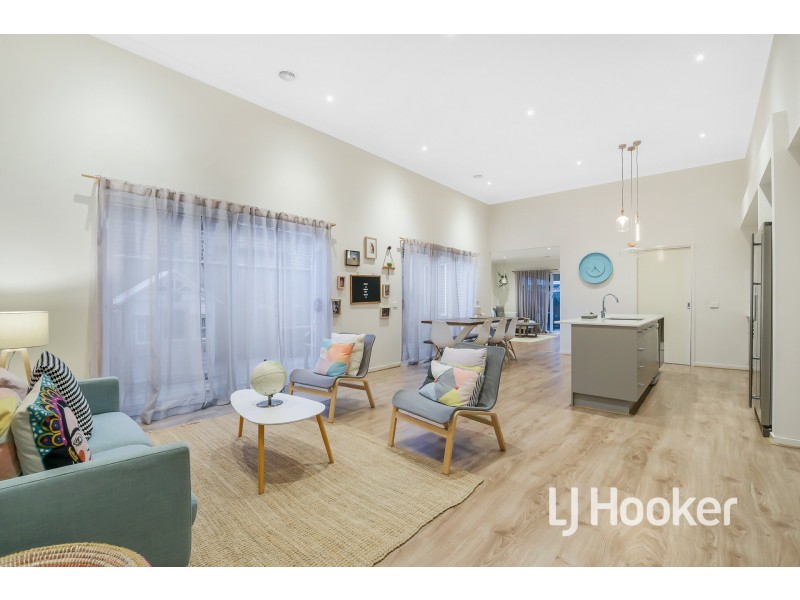 15 Pelham Street, Officer VIC 3809