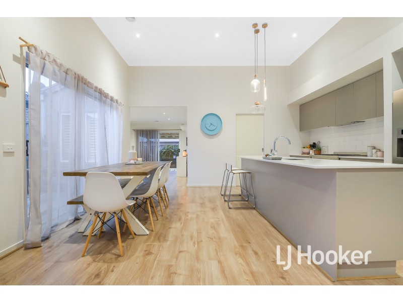 15 Pelham Street, Officer VIC 3809