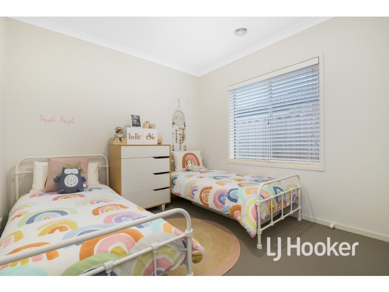15 Pelham Street, Officer VIC 3809