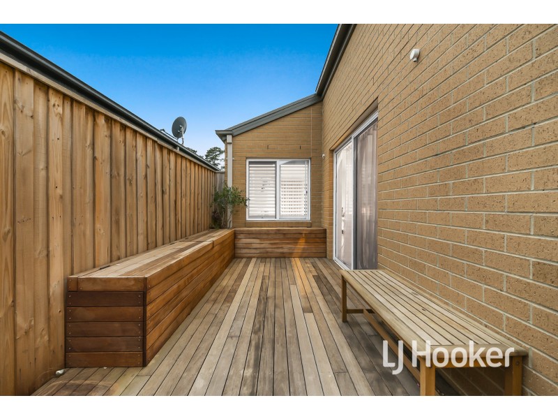15 Pelham Street, Officer VIC 3809