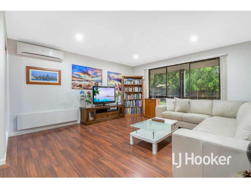 64 Balmain Drive, Berwick VIC 3806