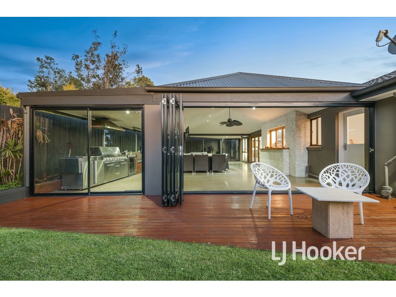 64 Balmain Drive, Berwick VIC 3806