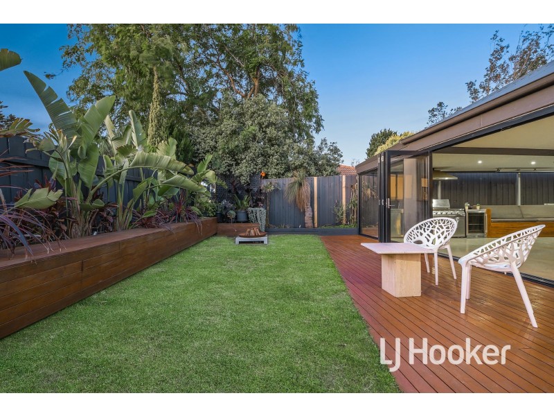 64 Balmain Drive, Berwick VIC 3806