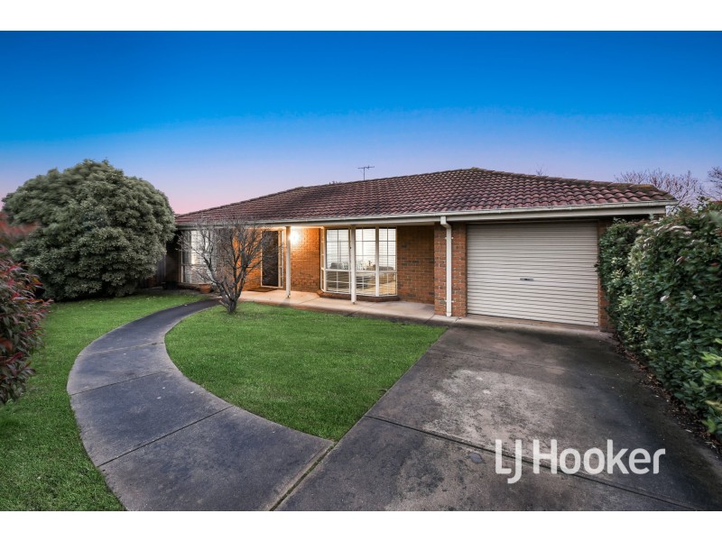 5 Lexcen Close, Berwick VIC 3806