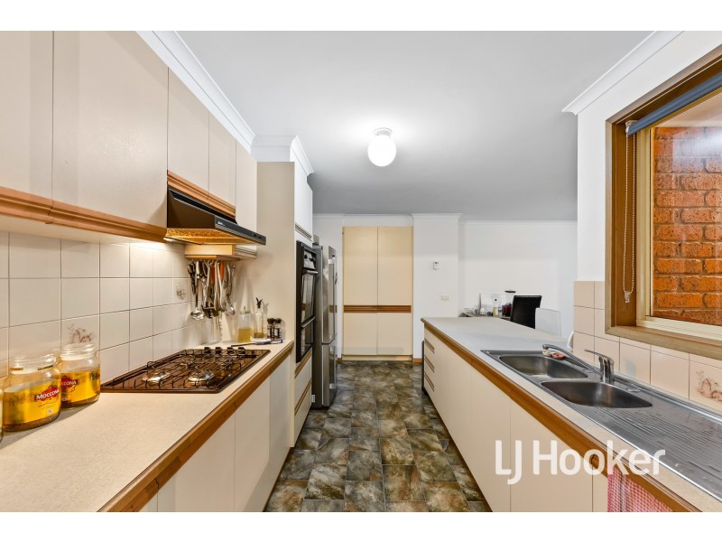 5 Lexcen Close, Berwick VIC 3806