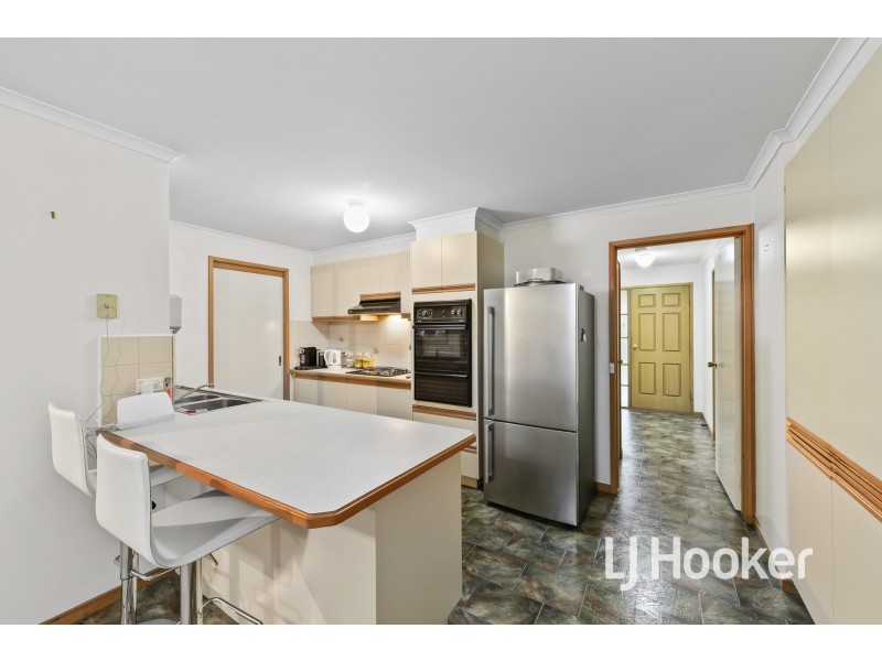 5 Lexcen Close, Berwick VIC 3806