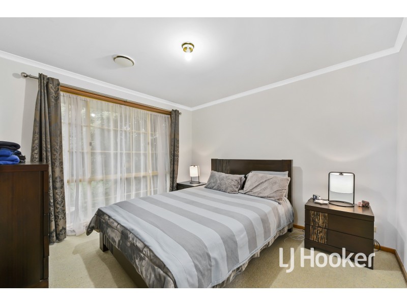 5 Lexcen Close, Berwick VIC 3806