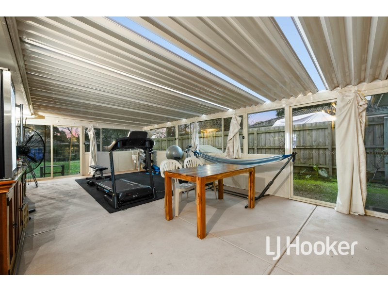 5 Lexcen Close, Berwick VIC 3806