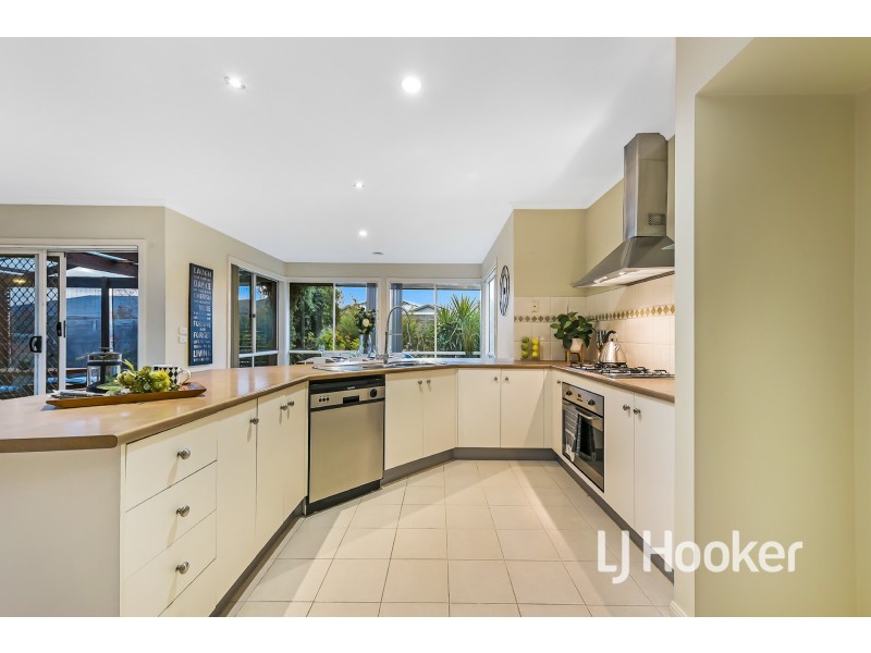 60 Hartsmere Drive, Berwick VIC 3806