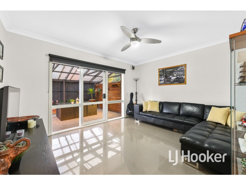 44 Strathavan Drive, Berwick VIC 3806