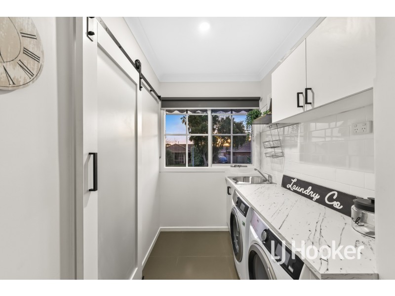 44 Strathavan Drive, Berwick VIC 3806