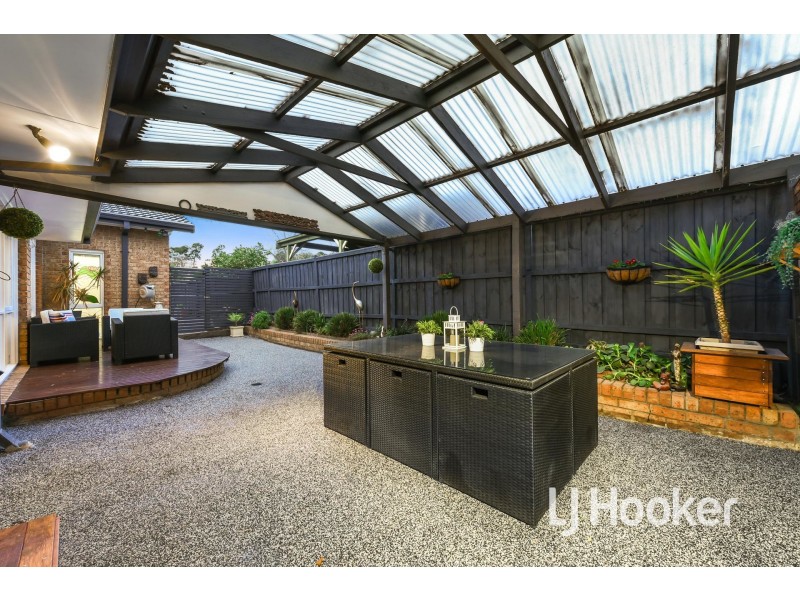 44 Strathavan Drive, Berwick VIC 3806