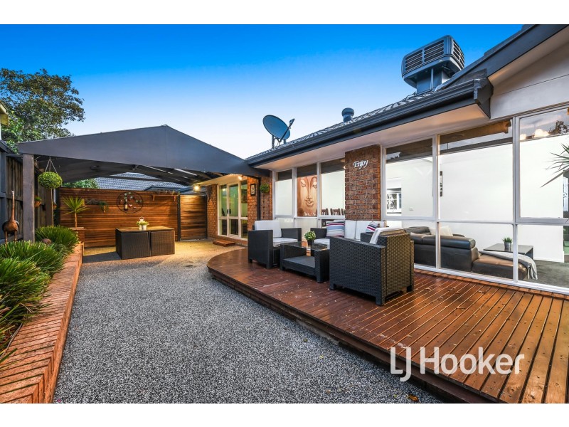 44 Strathavan Drive, Berwick VIC 3806