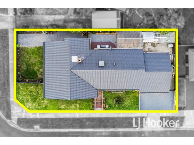 44 Strathavan Drive, Berwick VIC 3806