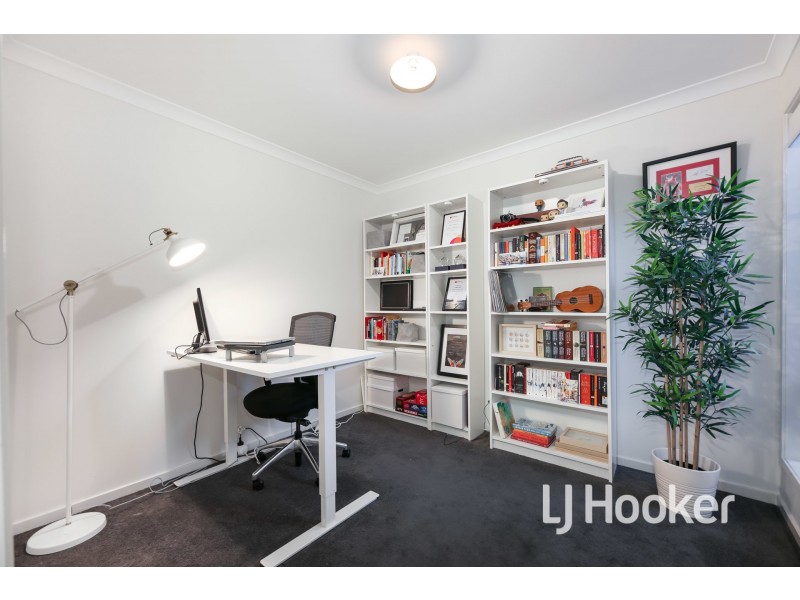 79 Waterman Drive, Clyde VIC 3978