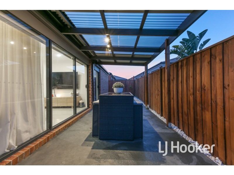 79 Waterman Drive, Clyde VIC 3978