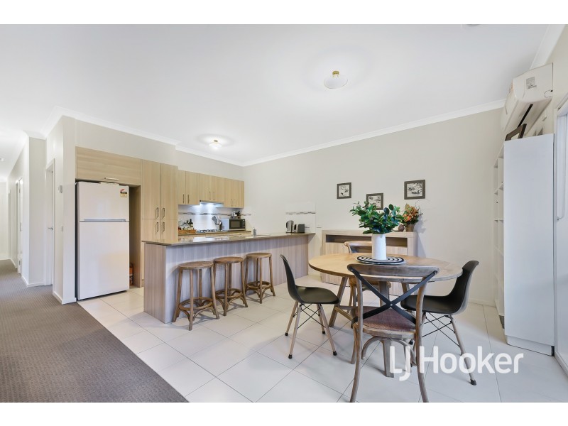 15 Cotswold Crescent, Officer VIC 3809