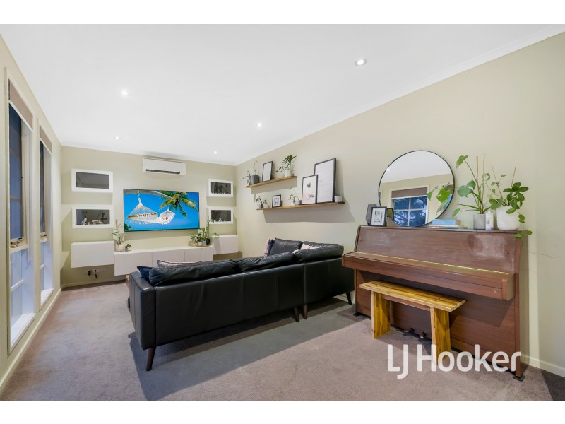 12 Coolong Avenue, Berwick VIC 3806