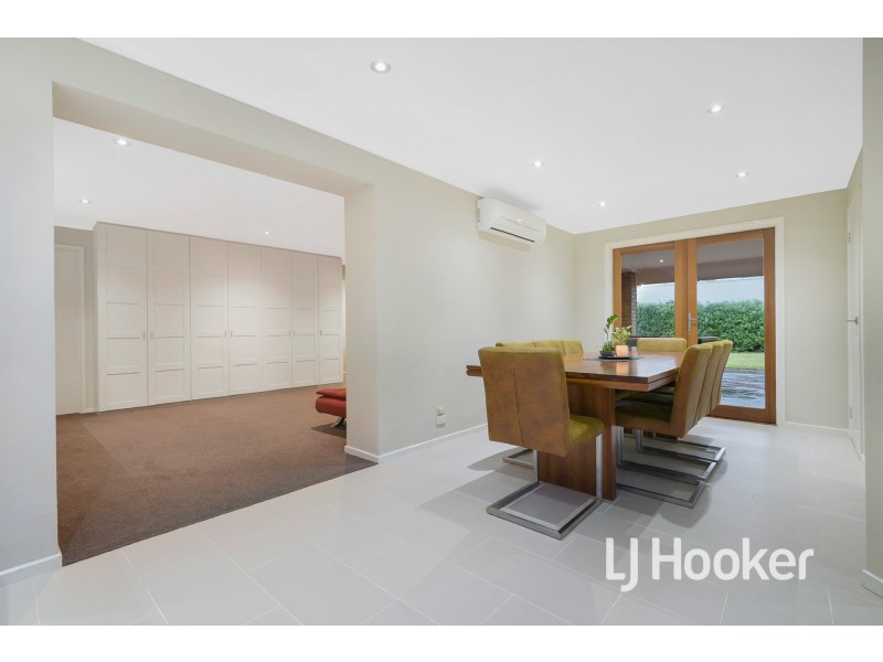 12 Coolong Avenue, Berwick VIC 3806