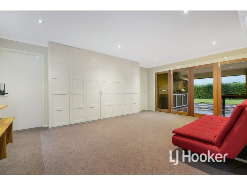 12 Coolong Avenue, Berwick VIC 3806