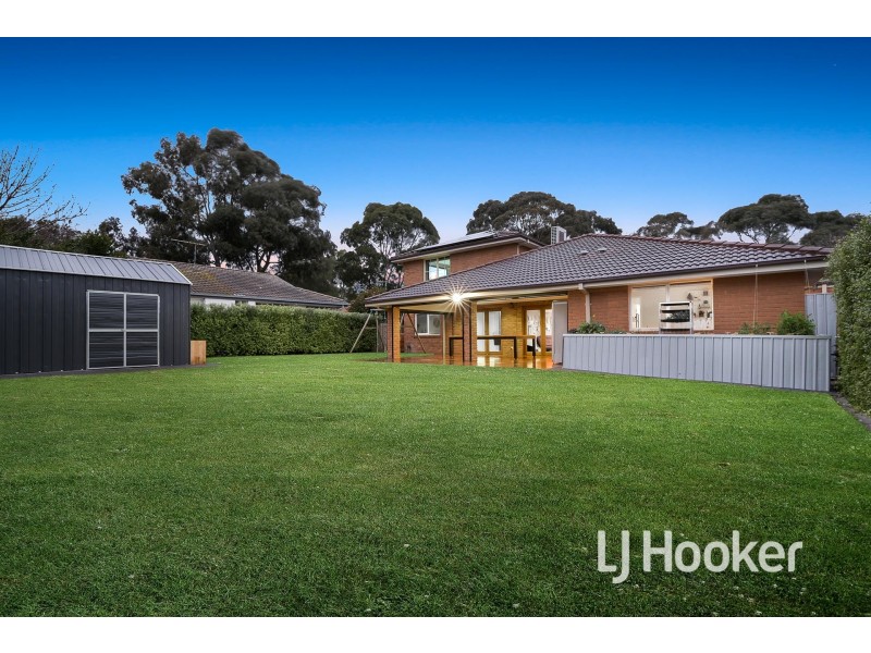 12 Coolong Avenue, Berwick VIC 3806