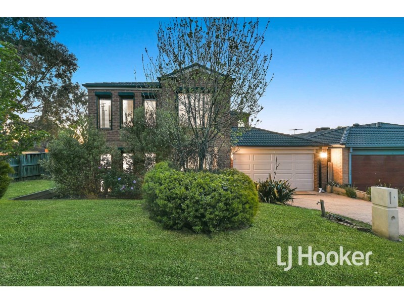 4 Glade Court, Berwick VIC 3806