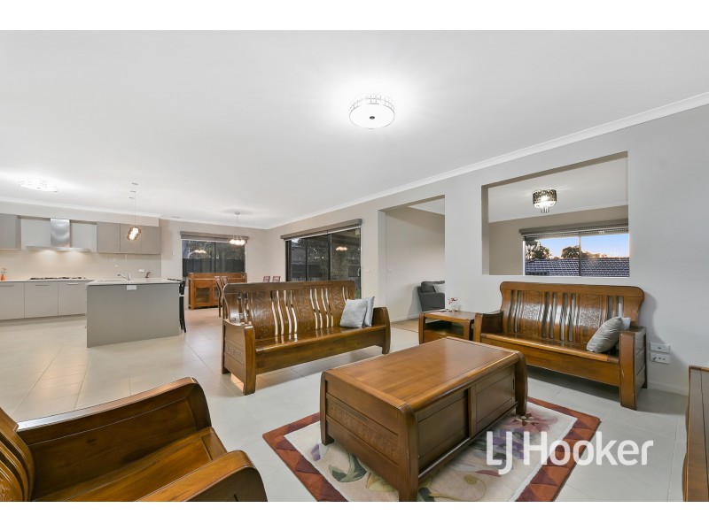 4 Glade Court, Berwick VIC 3806