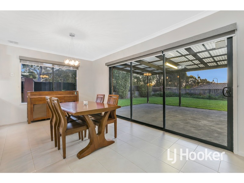4 Glade Court, Berwick VIC 3806